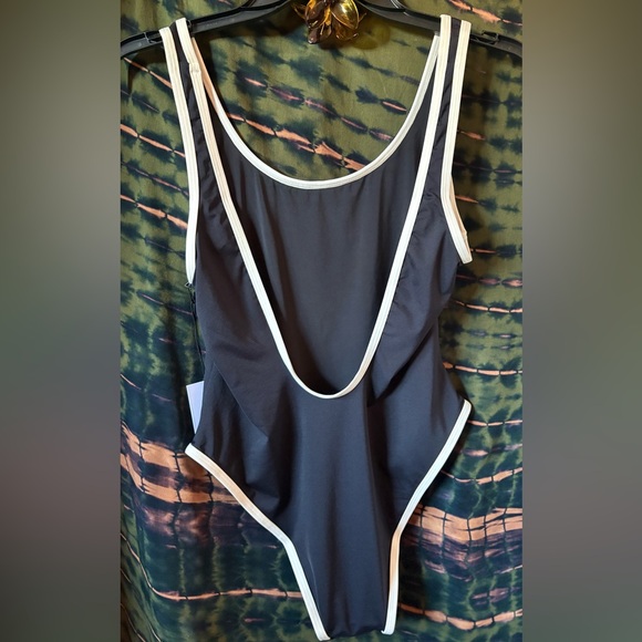 SMALL NWT CottageCore  WeWoreWhat Black & White Bridesmaid Bridal Swimsuit - Picture 7 of 8